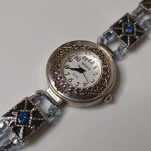 Cute Geneva Watch With Toggle Clasp